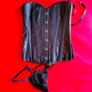 Black Corset Size 2 US 2, brand new